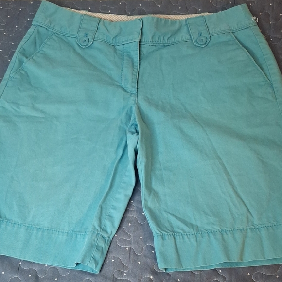 LOFT Aqua Women's Bermudas size 6 - Picture 1 of 6